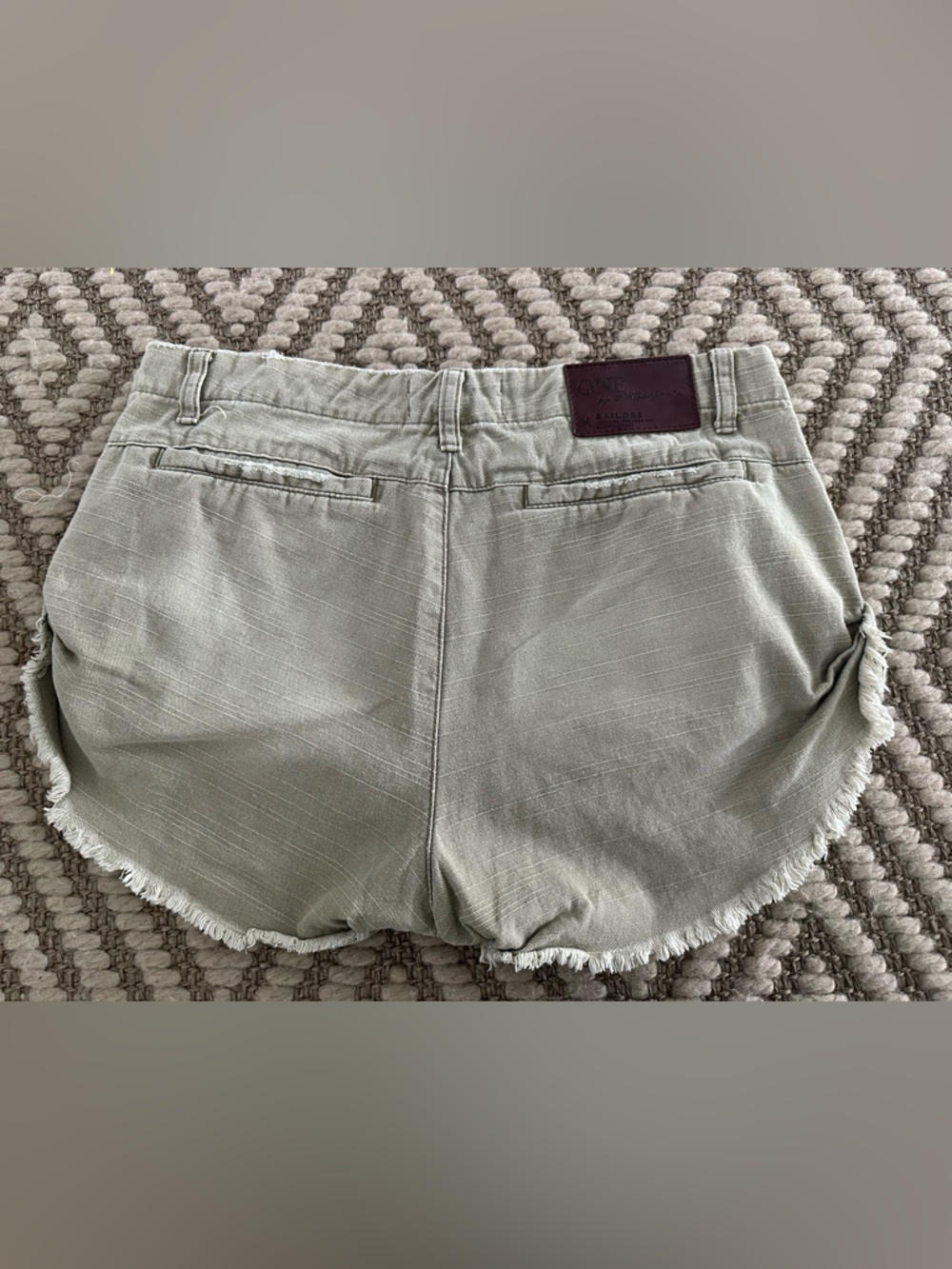 Frayed Hem Women's Shorts in Light Olive
